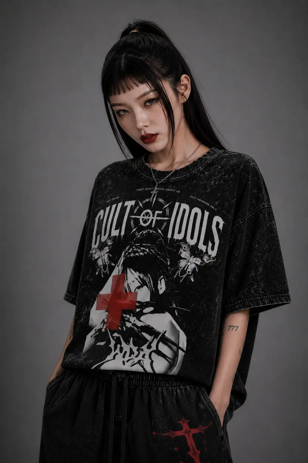 AESPA oversized distressed t-shirt