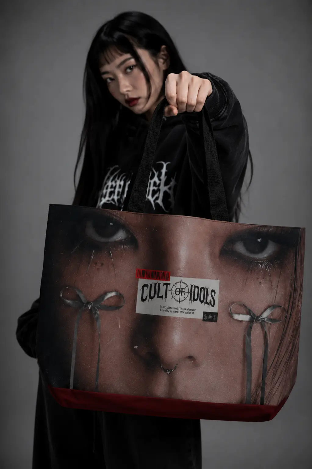 Weekender Tote Bag - Cult of Idols jennie